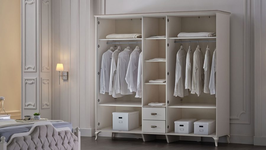 Andera 5-türiger Kleiderschrank