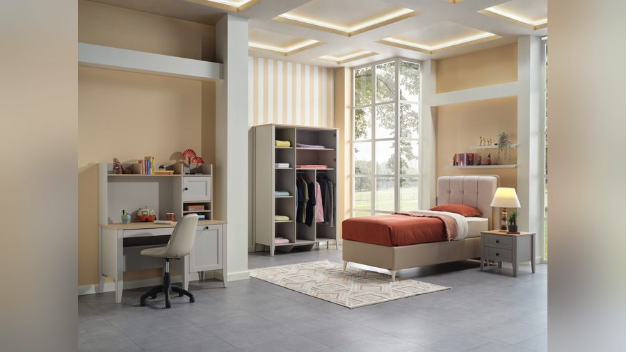 Fiona 3-türiger Kleiderschrank