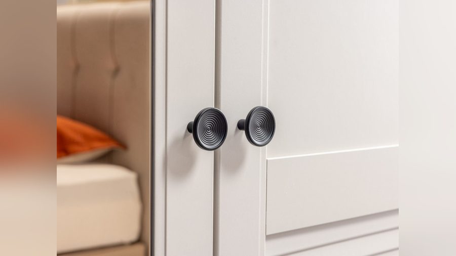 Fiona 3-türiger Kleiderschrank