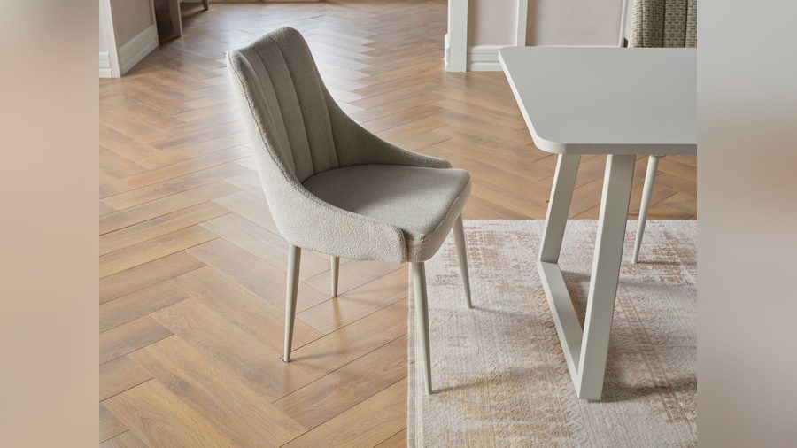Fiona 8235 Stuhl