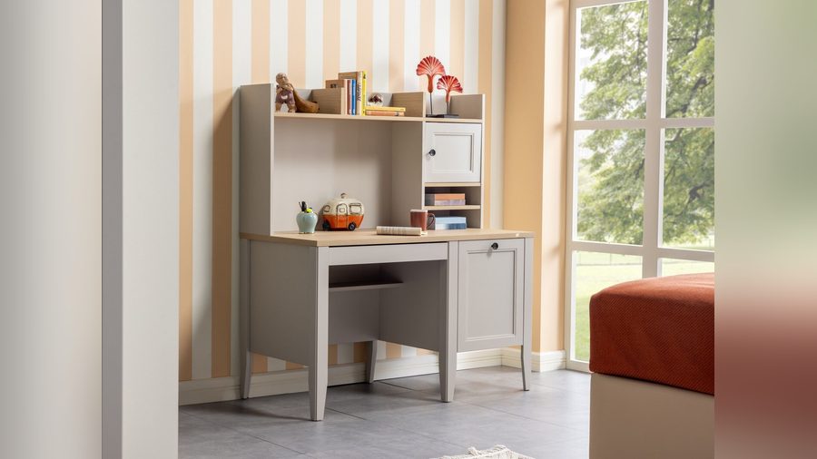 Fiona mit Schrank Schreibtisch