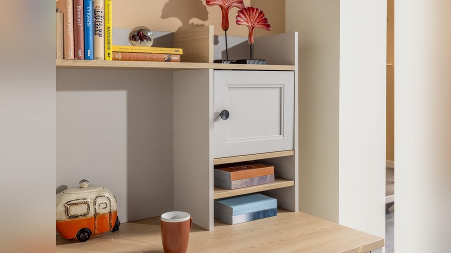 Fiona mit Schrank Schreibtisch