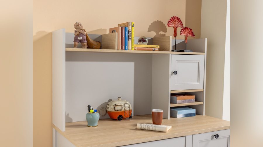 Fiona mit Schrank Schreibtisch
