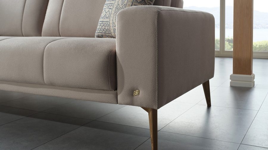 Freya 3-Sitzer Sofa mit Zierkissen
