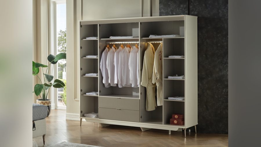 Lavita 5-türiger Kleiderschrank