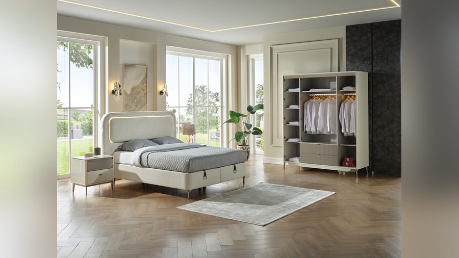 Lexus 4-türiger Kleiderschrank