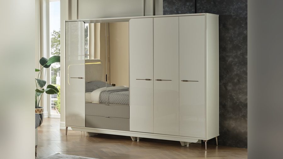 Lexus 6-türiger Kleiderschrank