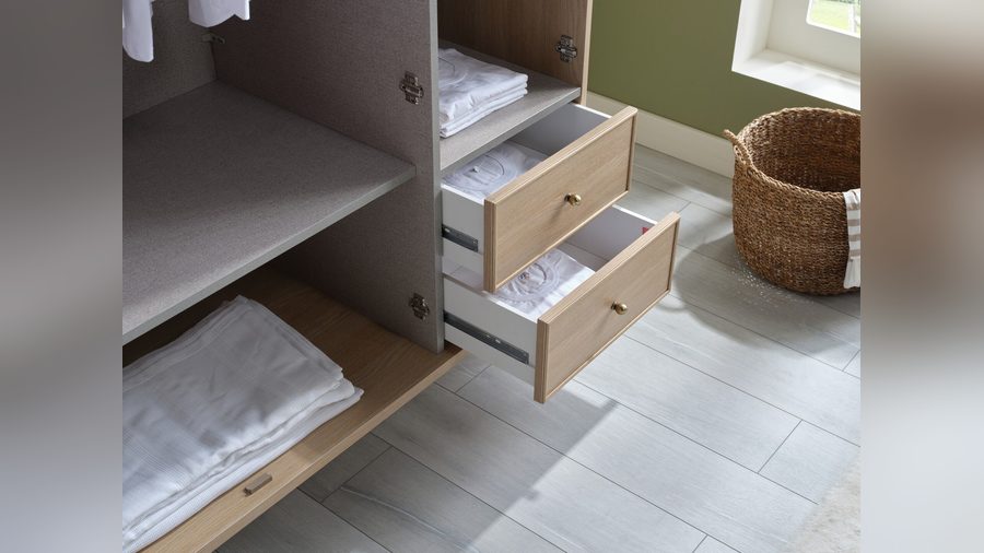 Mitra 3-türiger Kleiderschrank