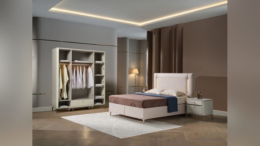 Shine 4-türiger Kleiderschrank