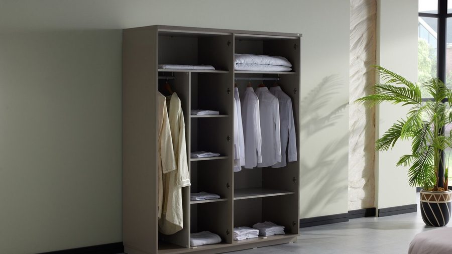 Truva 4-türiger Kleiderschrank