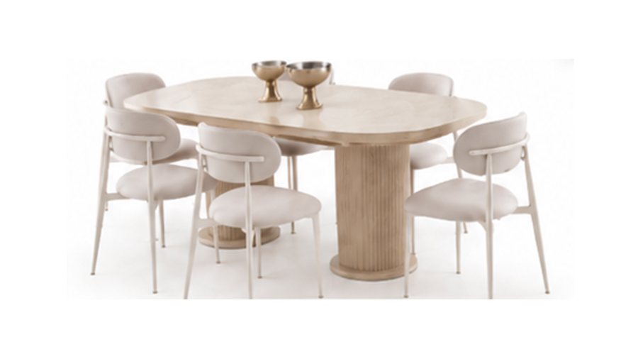 Esszimmer aus dem ruyahome-Hochzeitspaket