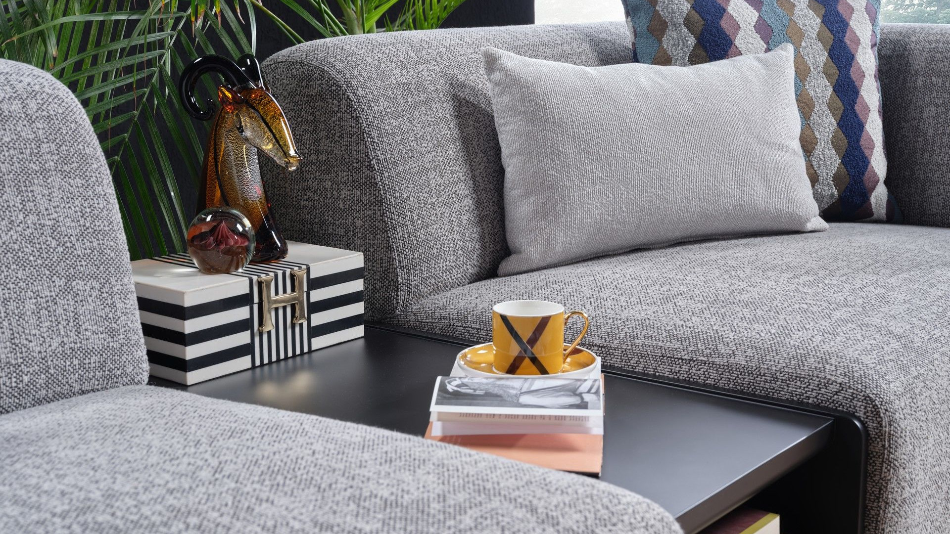 Dora 3-Sitzer Sofa mit Beistelltisch