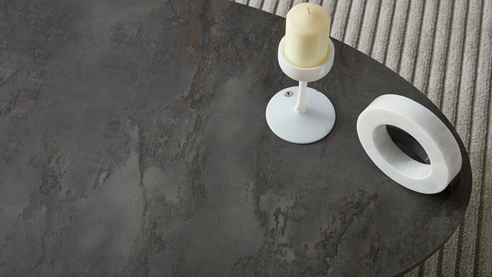 Egos Couchtisch - Marmor Grau