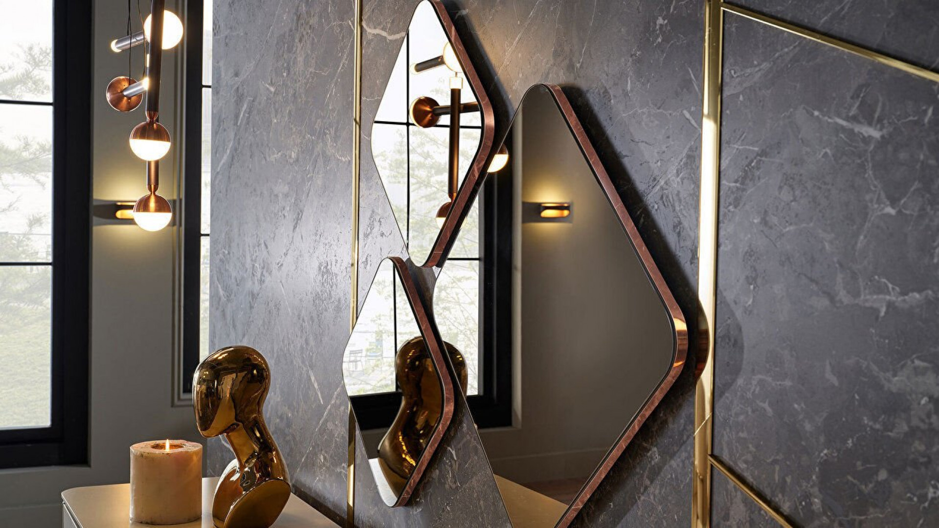 Larissa Konsolspiegel