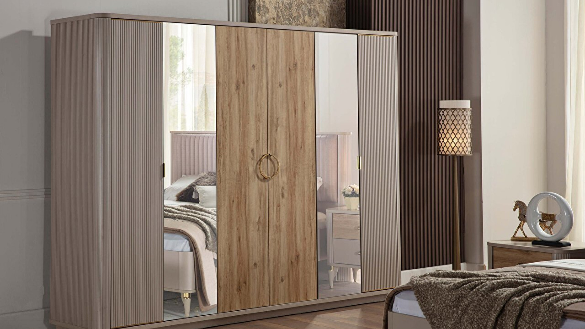 Sanvito 6-türiger Schrank