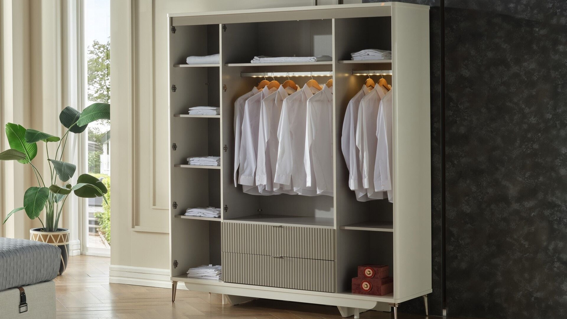 Lexus 4-türiger Kleiderschrank