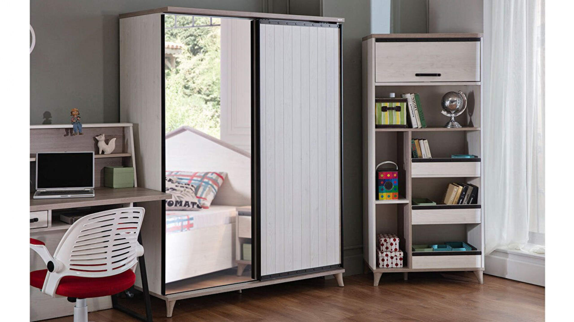 Montes Jugendzimmer Schiebetür-Kleiderschrank