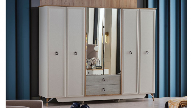 Valencia 6-türiger Schrank