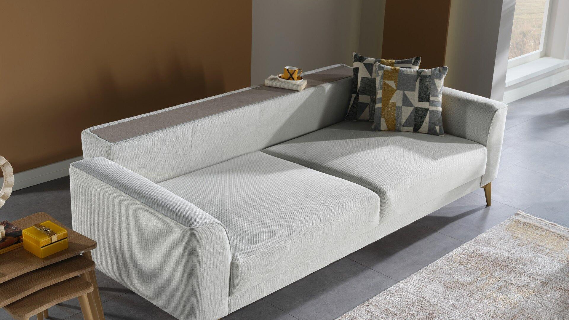 Lavita Sofa