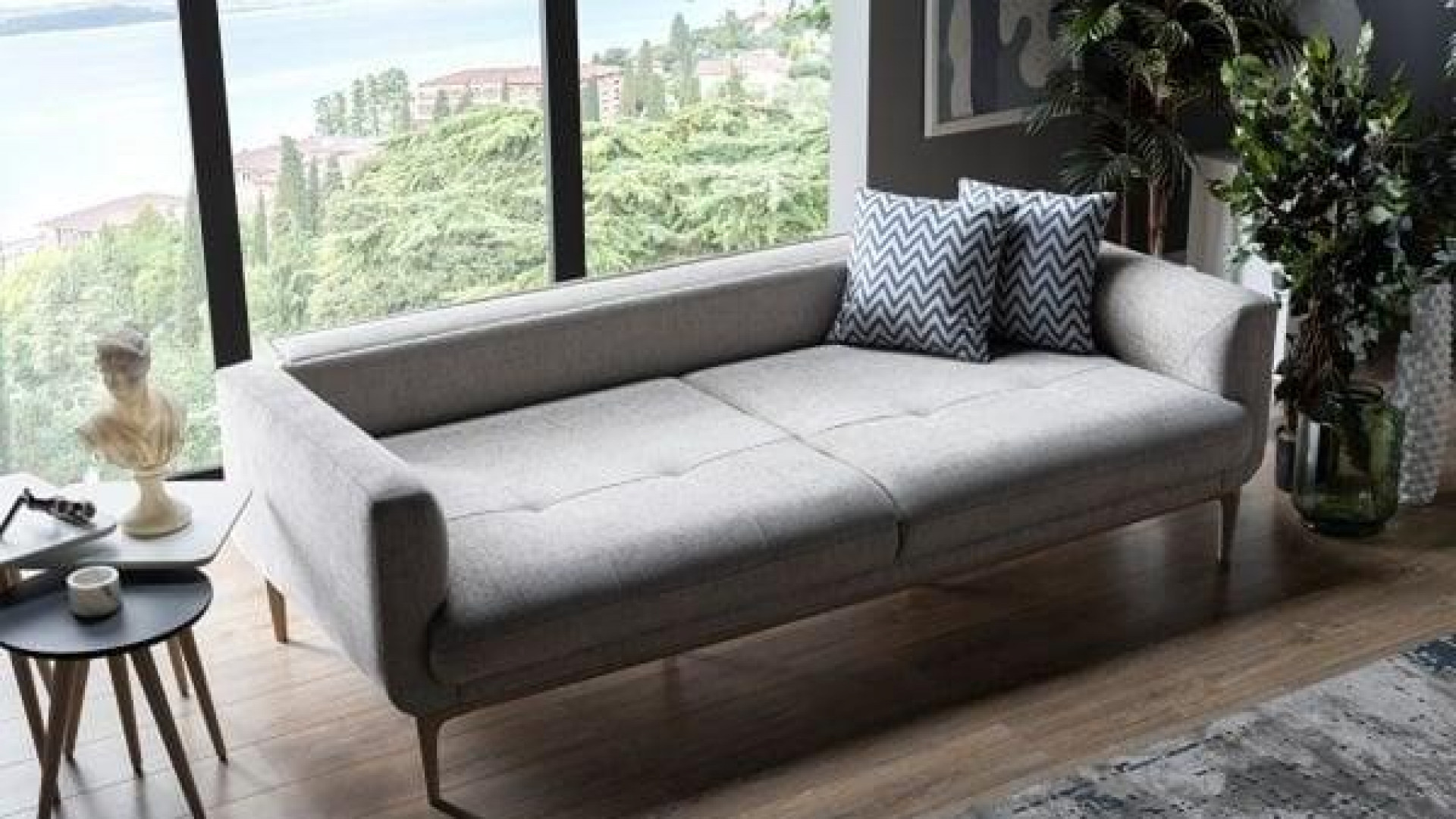 Serra Sofa